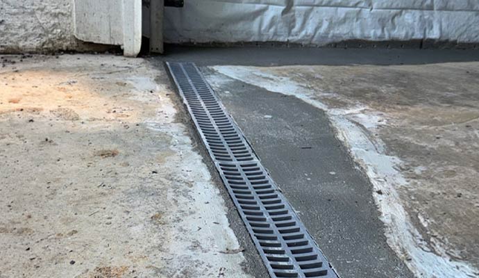 Entryway drainage system
